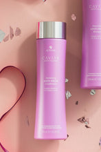 Load image into Gallery viewer, CAVIAR Anti-Aging® Smoothing Anti-Frizz Conditioner
